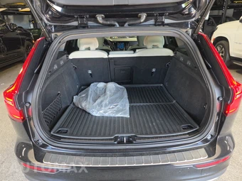 2024 Volvo V60 Cross Country B5 Ultimate – miniatura 16