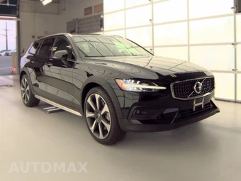 2024 Volvo V60 Cross Country B5 Ultimate – miniatura 3