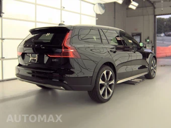 2024 Volvo V60 Cross Country B5 Ultimate – miniatura 4