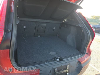 2024 Volvo XC40 B5 Core Bright Theme – miniatura 16