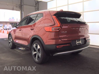 2024 Volvo XC40 B5 Core Bright Theme – miniatura 6