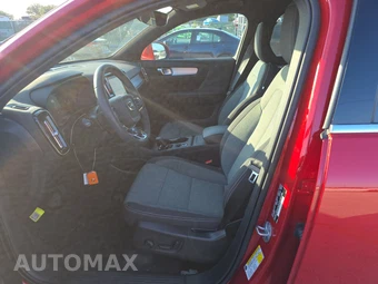 2024 Volvo XC40 B5 Core Bright Theme – miniatura 7