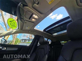 2024 Volvo XC40 B5 Core Bright Theme – miniatura 11