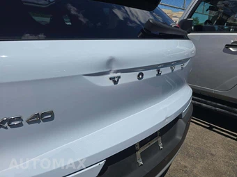 2024 Volvo XC40 B5 Core Bright Theme – miniatura 22