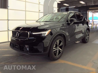 2024 Volvo XC40 B5 Core Bright Theme