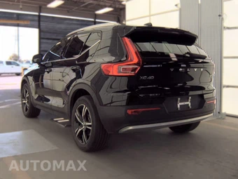 2024 Volvo XC40 B5 Core Bright Theme – miniatura 6