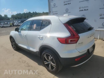 2024 Volvo XC40 B5 Core Bright Theme – miniatura 6