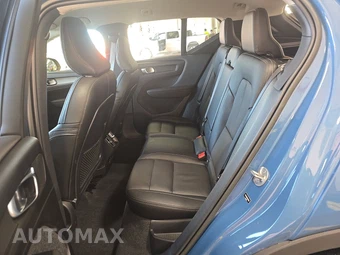 2024 Volvo XC40 B5 Core Bright Theme – miniatura 13