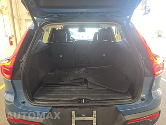2024 Volvo XC40 B5 Core Bright Theme – miniatura 16