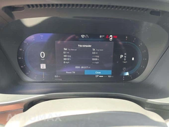 2024 Volvo XC40 B5 Core Bright Theme – miniatura 6