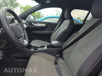 2024 Volvo XC40 B5 Core Bright Theme – miniatura 7