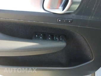 2024 Volvo XC40 B5 Core Bright Theme – miniatura 11