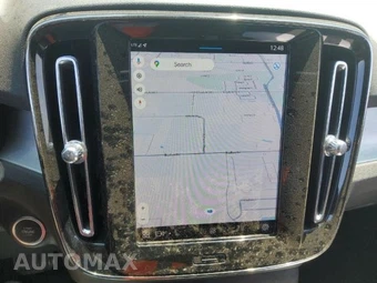 2024 Volvo XC40 B5 Core Bright Theme – miniatura 17