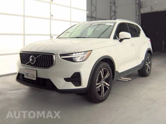 2024 Volvo XC40 B5 Core Bright Theme