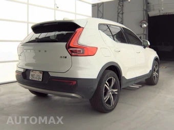 2024 Volvo XC40 B5 Core Bright Theme - miniatura 4