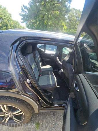 2024 Volvo XC40 B5 Core Bright Theme – miniatura 15