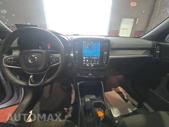 2024 Volvo XC40 B5 Core Bright Theme - miniatura 11