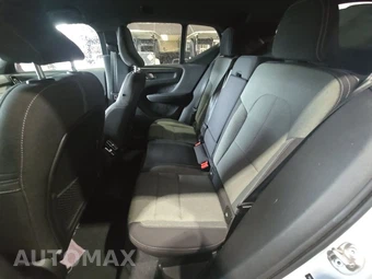 2024 Volvo XC40 B5 Core Bright Theme - miniatura 13