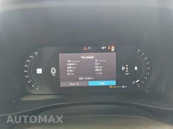 2024 Volvo XC40 B5 Core Dark Theme - miniatura 12