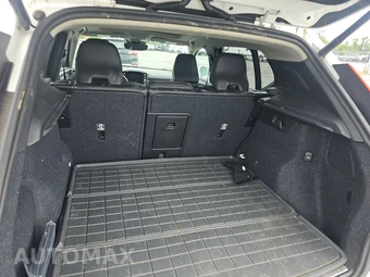 2024 Volvo XC40 B5 Plus Bright Theme - miniatura 16