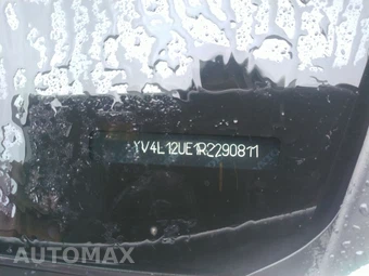 2024 Volvo XC40 B5 Plus Bright Theme - miniatura 19
