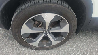 2024 Volvo XC40 B5 Plus Bright Theme - miniatura 21