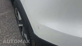 2024 Volvo XC40 B5 Plus Bright Theme - miniatura 24