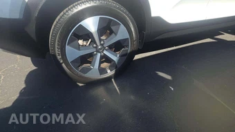 2024 Volvo XC40 B5 Plus Bright Theme – miniatura 26
