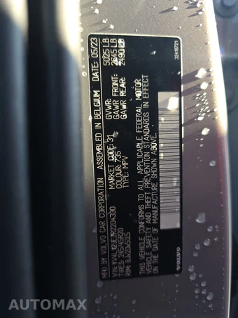 2024 Volvo XC40 B5 Plus Bright Theme – miniatura 14