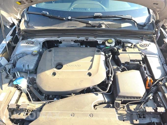 2024 Volvo XC40 B5 Plus Bright Theme – miniatura 15