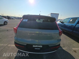 2024 Volvo XC40 B5 Plus Bright Theme – miniatura 5