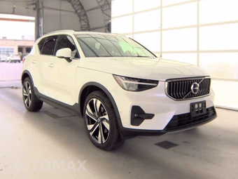 2024 Volvo XC40 B5 Plus Bright Theme – miniatura 3