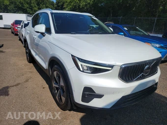 2024 Volvo XC40 B5 Plus Bright Theme - miniatura 3