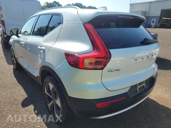 2024 Volvo XC40 B5 Plus Bright Theme - miniatura 6