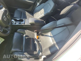 2024 Volvo XC40 B5 Plus Bright Theme - miniatura 7