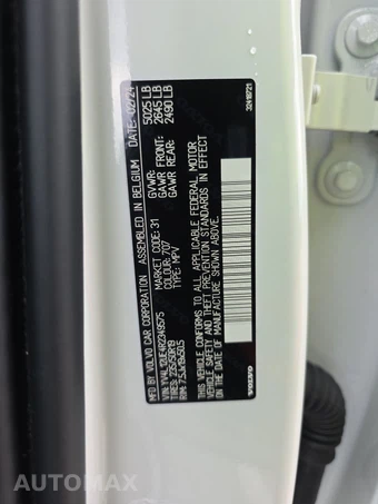 2024 Volvo XC40 B5 Plus Bright Theme – miniatura 14