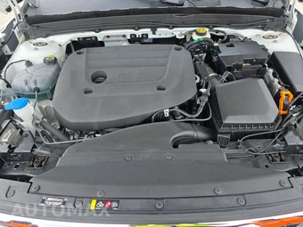 2024 Volvo XC40 B5 Plus Bright Theme – miniatura 15