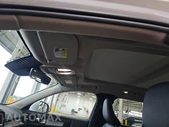 2024 Volvo XC40 B5 Plus Bright Theme – miniatura 17