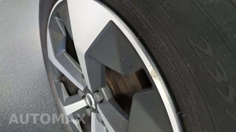 2024 Volvo XC40 B5 Plus Bright Theme – miniatura 22
