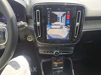 2024 Volvo XC40 B5 Plus Bright Theme - miniatura 10
