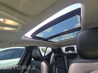 2024 Volvo XC40 B5 Plus Bright Theme - miniatura 11