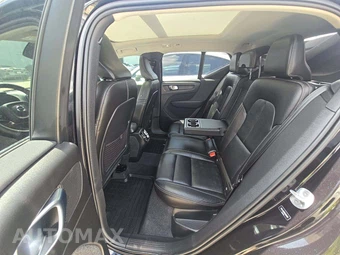 2024 Volvo XC40 B5 Plus Bright Theme - miniatura 13