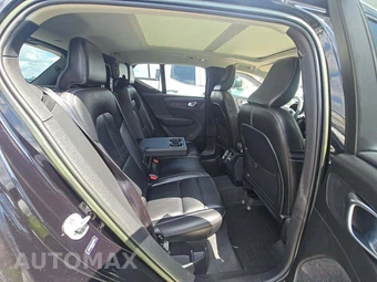 2024 Volvo XC40 B5 Plus Bright Theme - miniatura 16
