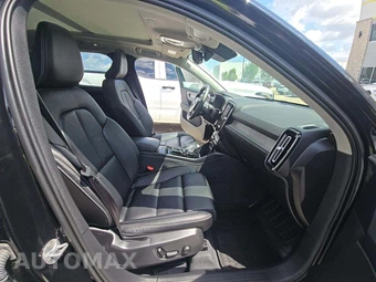 2024 Volvo XC40 B5 Plus Bright Theme - miniatura 18