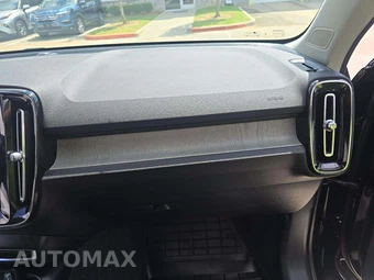 2024 Volvo XC40 B5 Plus Bright Theme - miniatura 19