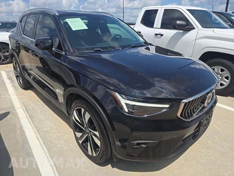 2024 Volvo XC40 B5 Plus Bright Theme - miniatura 4
