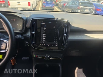 2024 Volvo XC40 B5 Plus Dark Theme – miniatura 11
