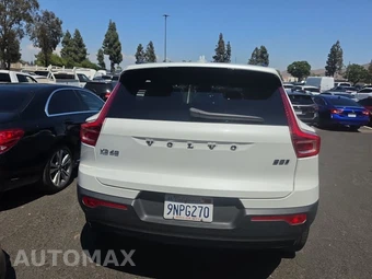 2024 Volvo XC40 B5 Plus Dark Theme – miniatura 5