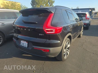 2024 Volvo XC40 B5 Plus Dark Theme – miniatura 4