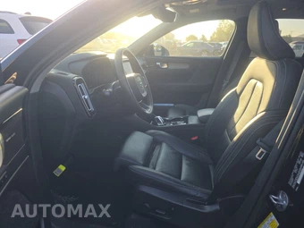 2024 Volvo XC40 B5 Plus Dark Theme – miniatura 7